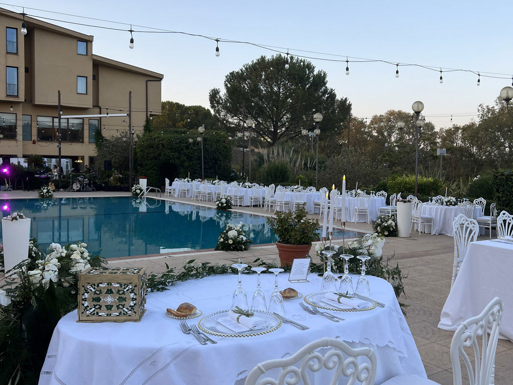 Benvenuti all'Hotel Riviera 2