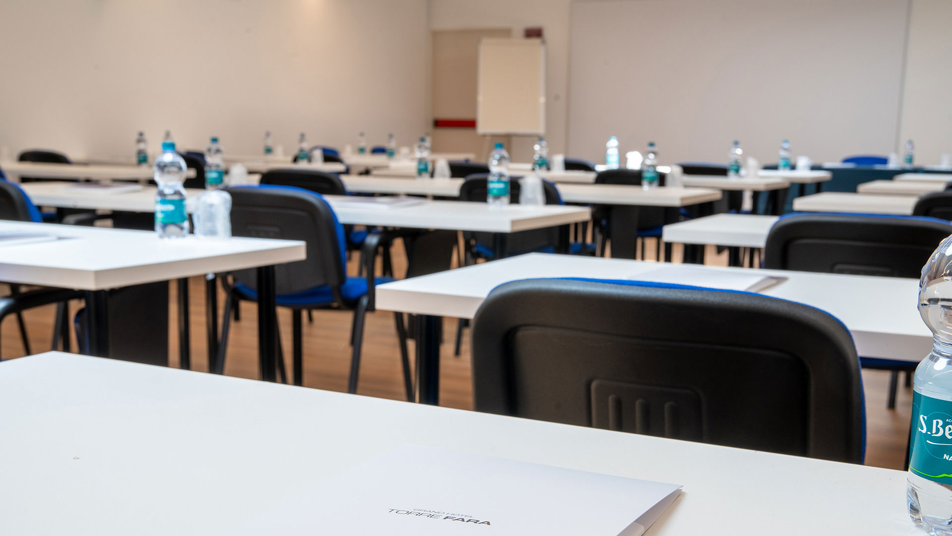 Salle de Congrès 4 Salle de Congrès 4