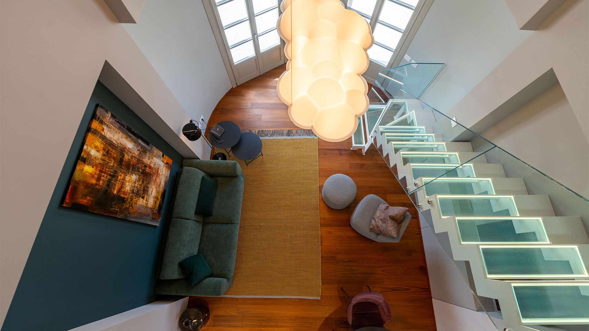 Presidential Apartment 13