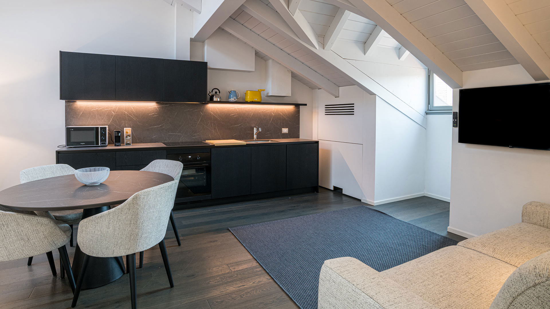 Palazzo La Cortesella 8