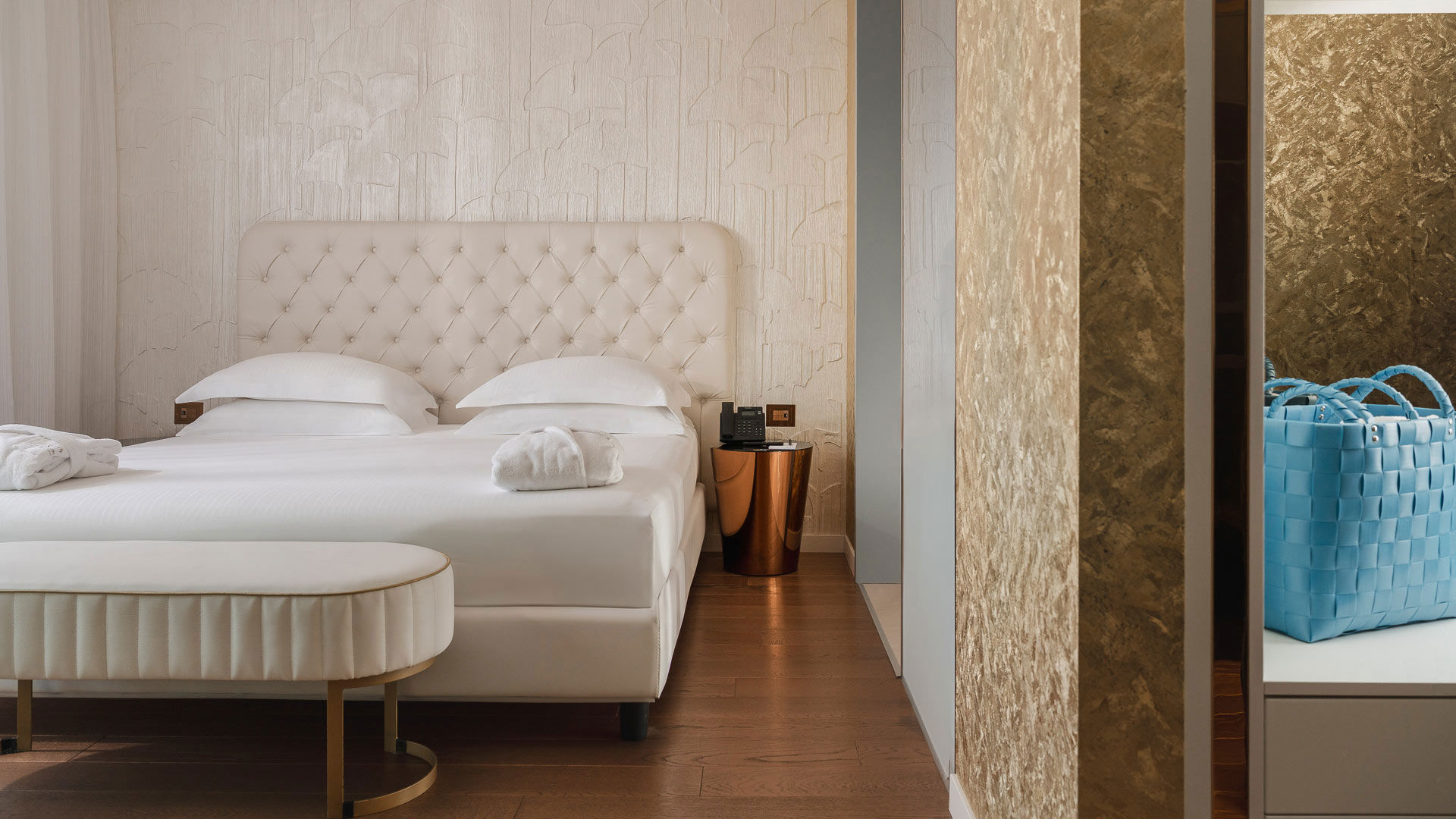 Hotel with electric car charging in Riccione