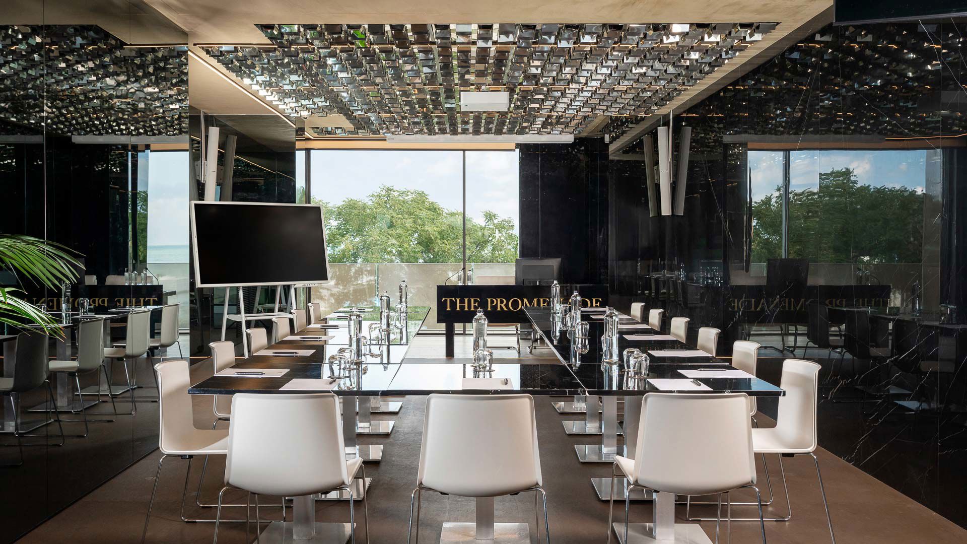 The Meeting Hub - Uno spazio elegante dove dare forma a progetti di successo