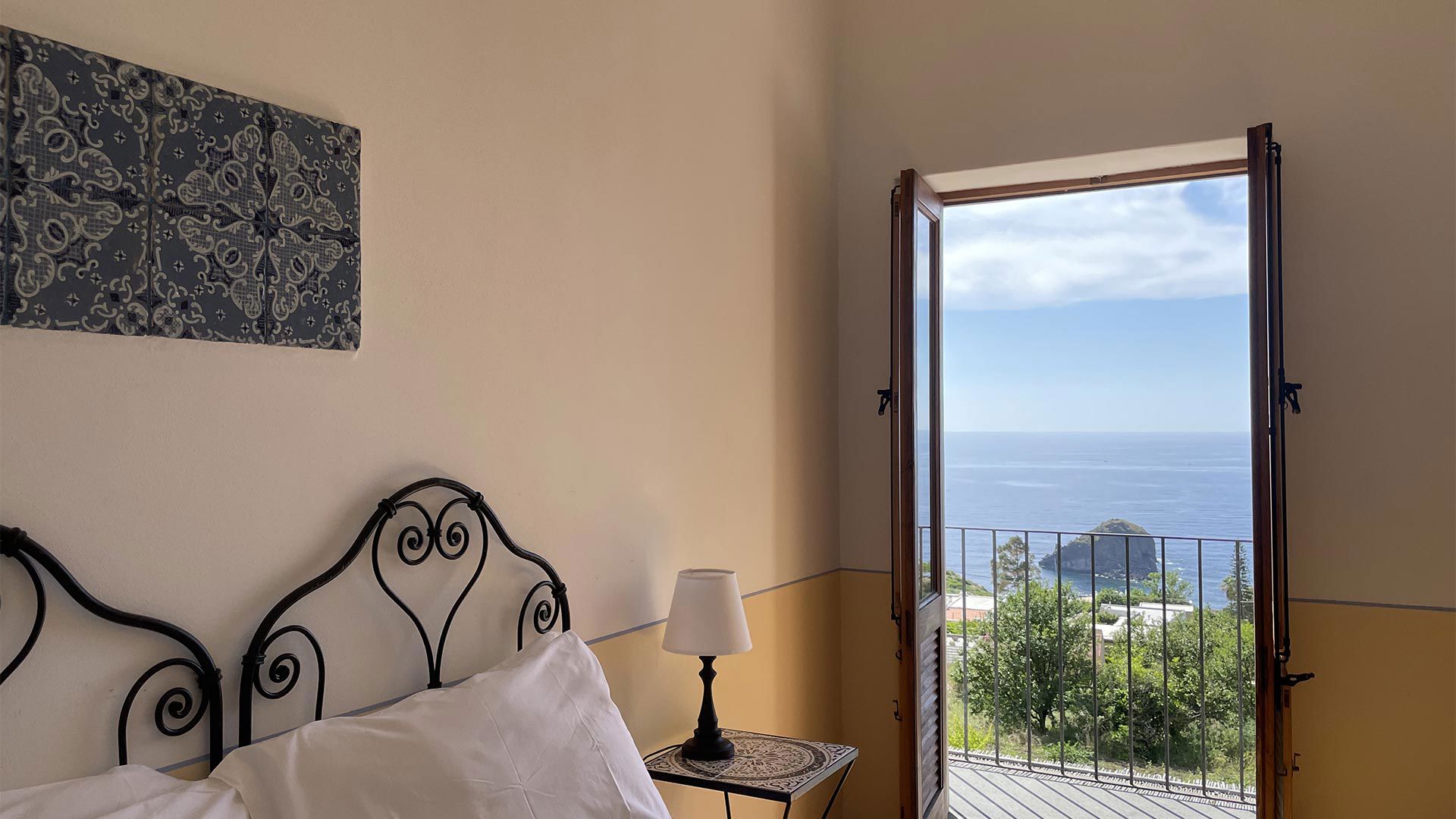 Standardzimmer mit seitlichem Meerblick 3