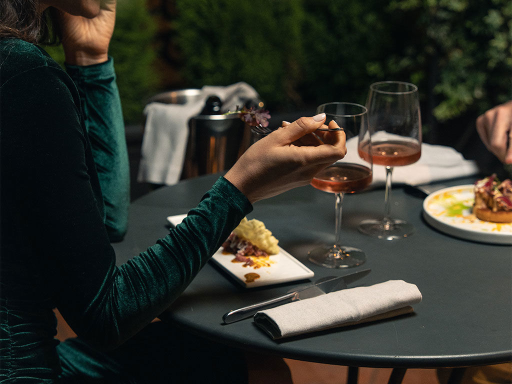 Ristorante & Cocktail Bar 8