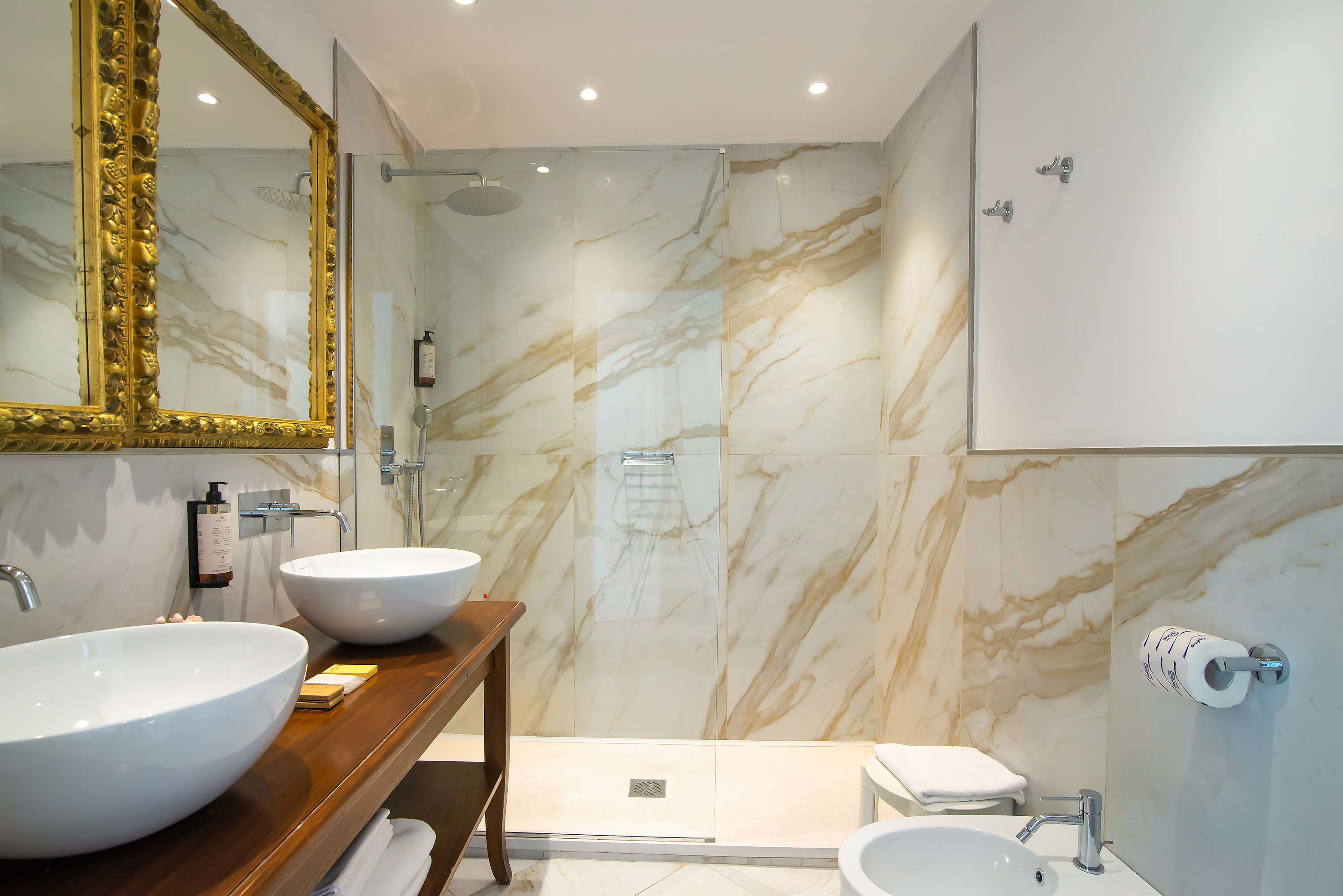 Suite with View and Hot tub 5