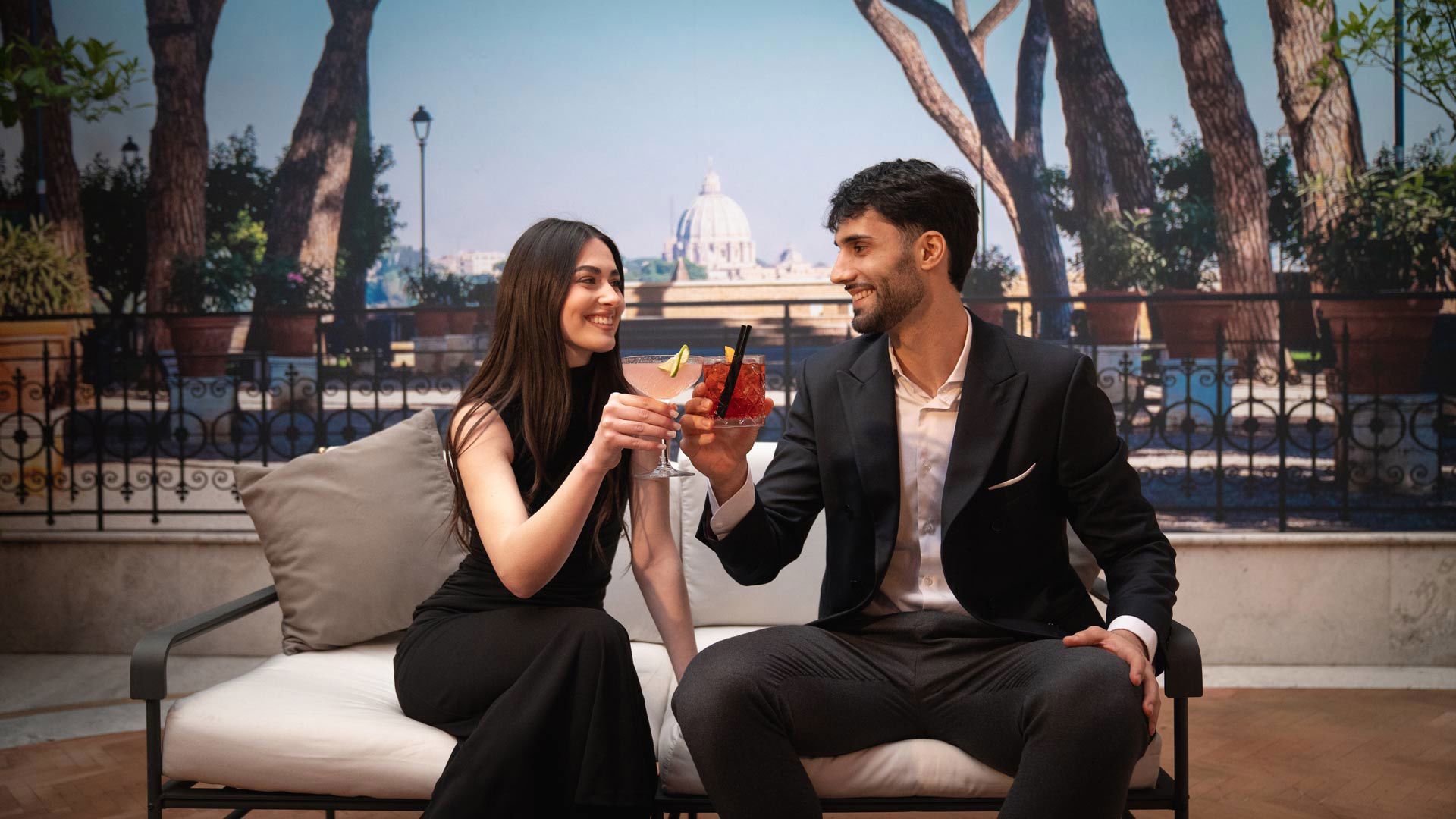 Lounge Bar & Breakfast 6