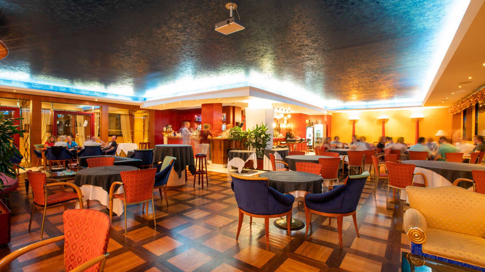 antonella-top/top_bar1.jpg