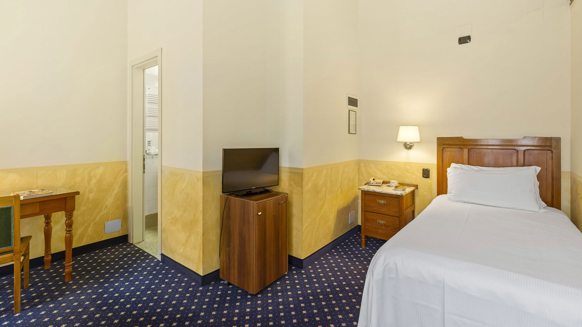 Comfort Single Room