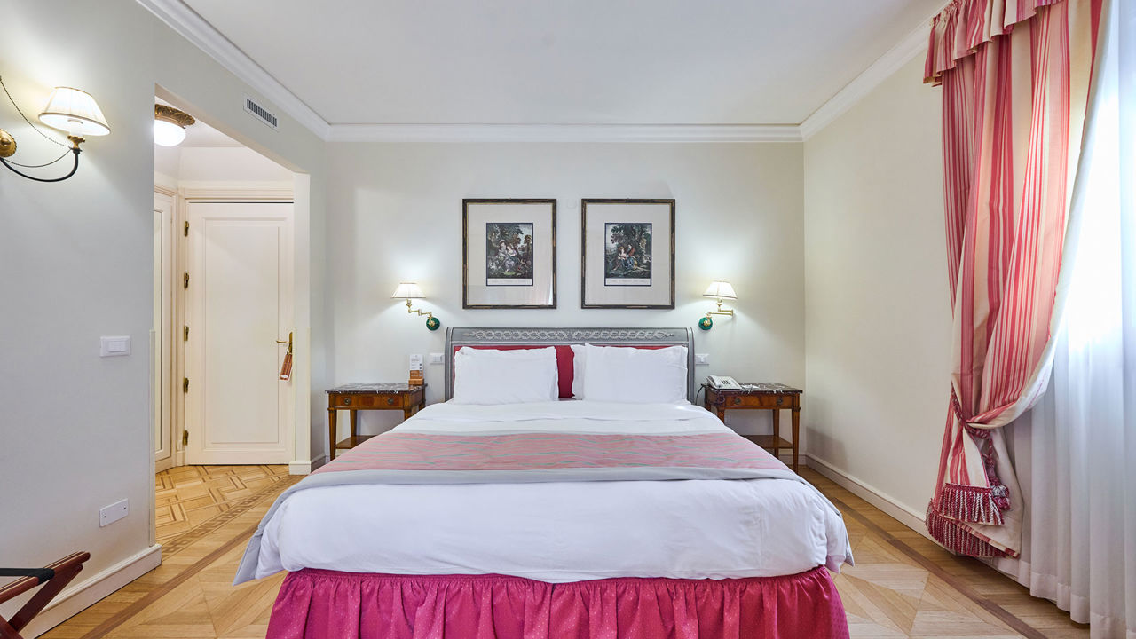Superior Room with park view 5