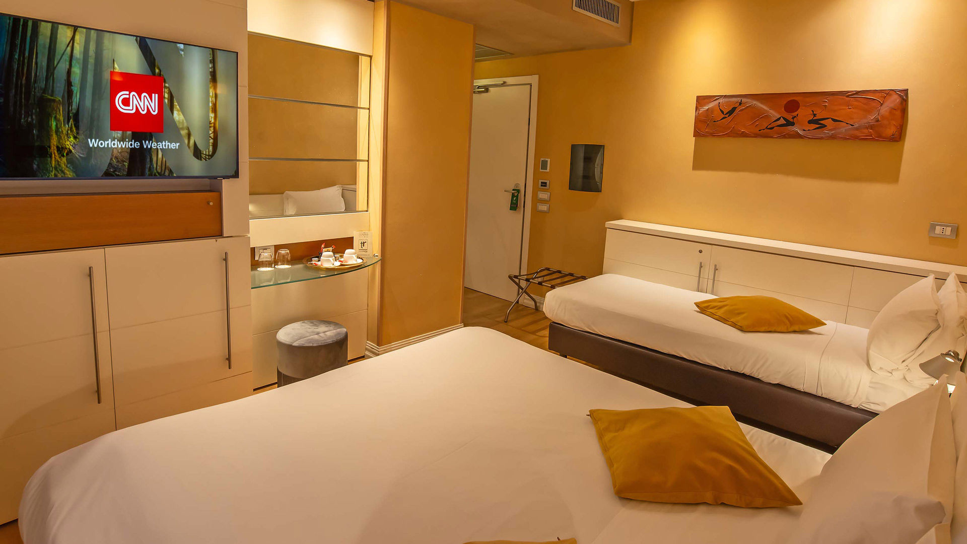 Scopri il tuo soggiorno perfetto nel cuore pulsante di Roma con Hotel White