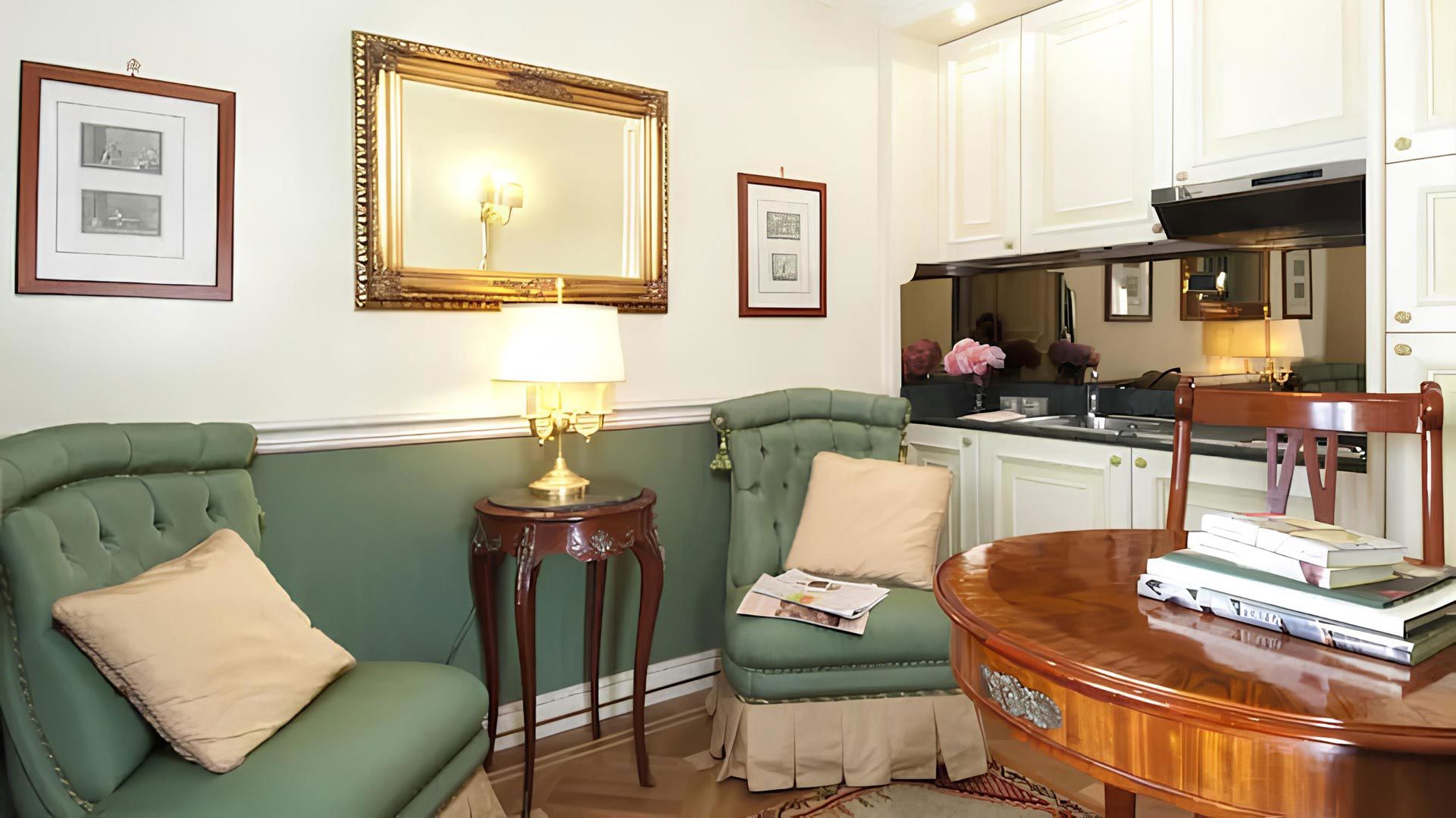 Junior Suite Lodovica - Arredi originali e raffinati dettagli artistici