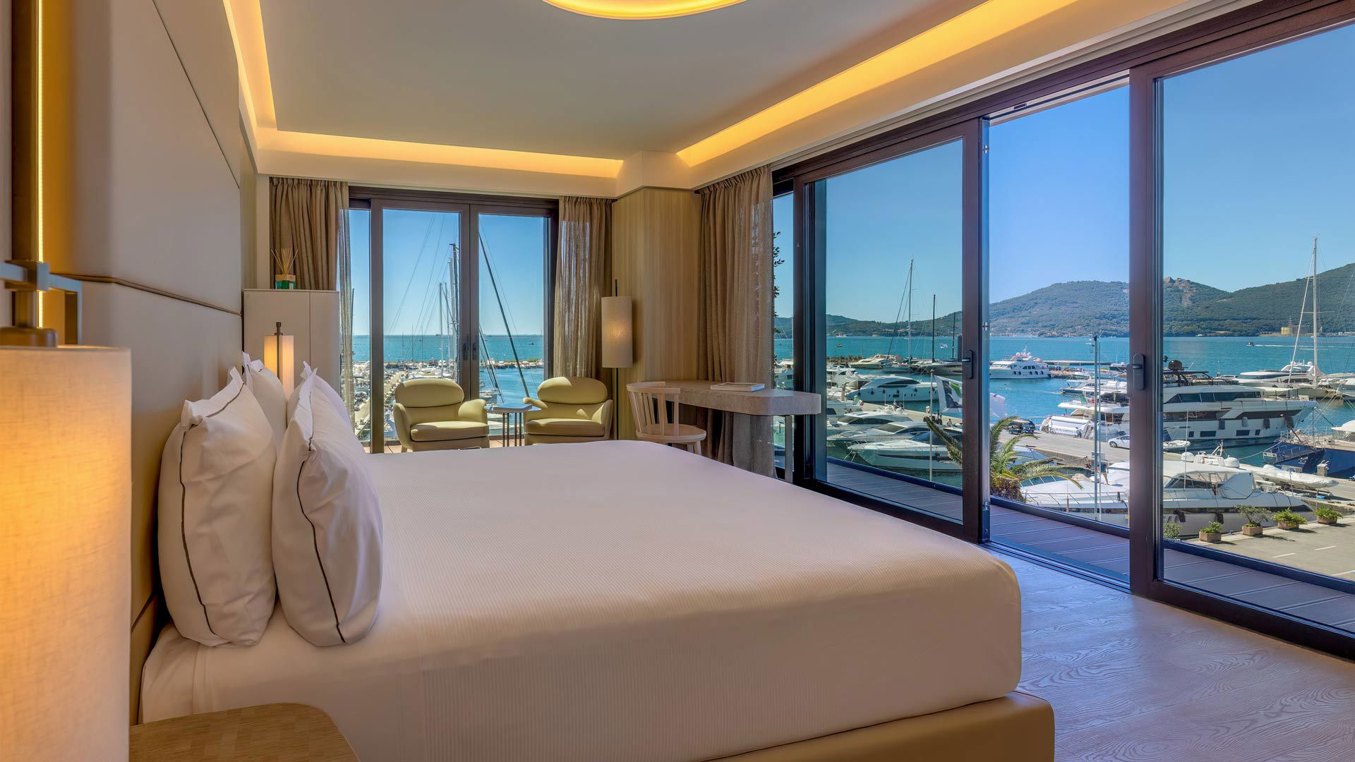 Suites 7