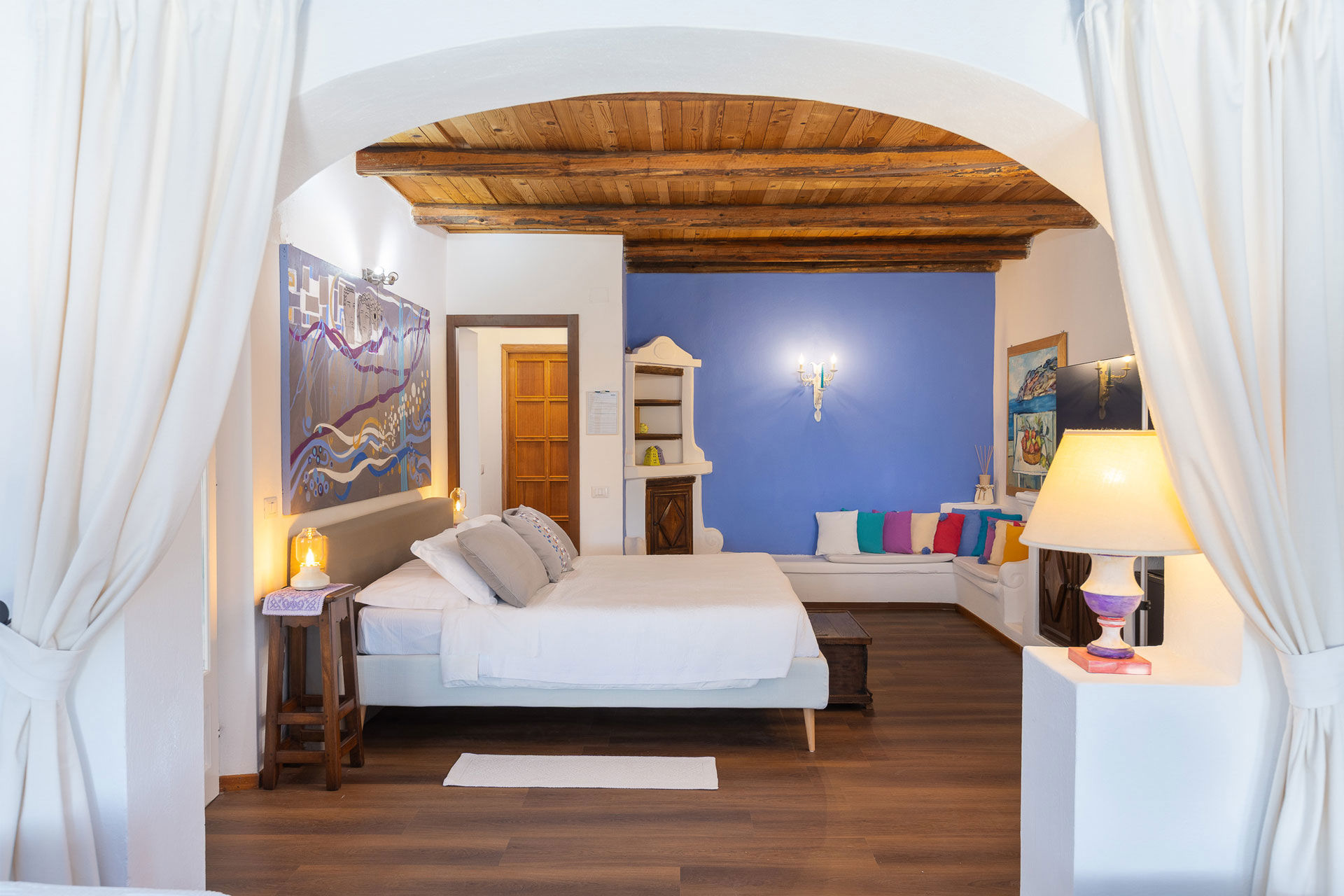 Rooms & Suites 14
