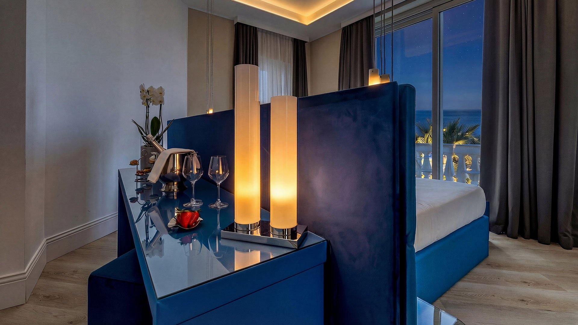 Deluxe Junior Suite - Sea View and Balcony 6