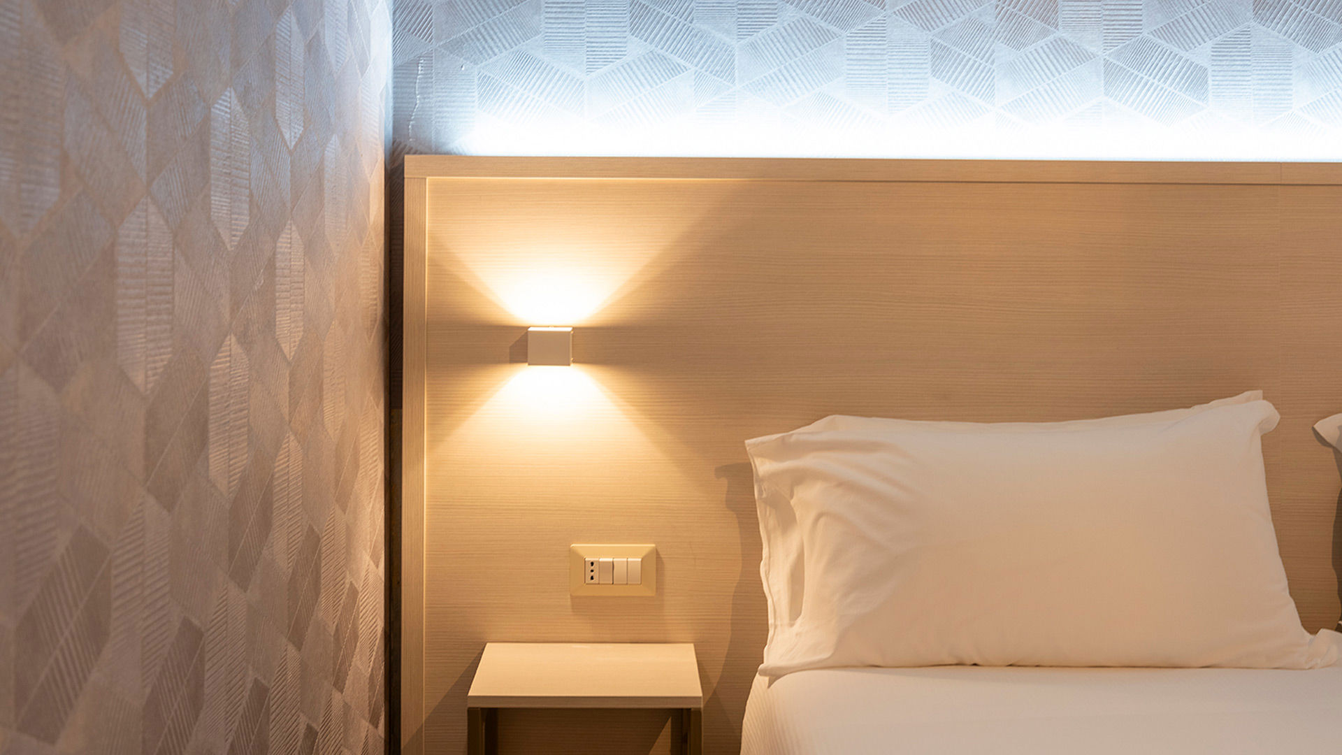 Executive Sky Room 3
