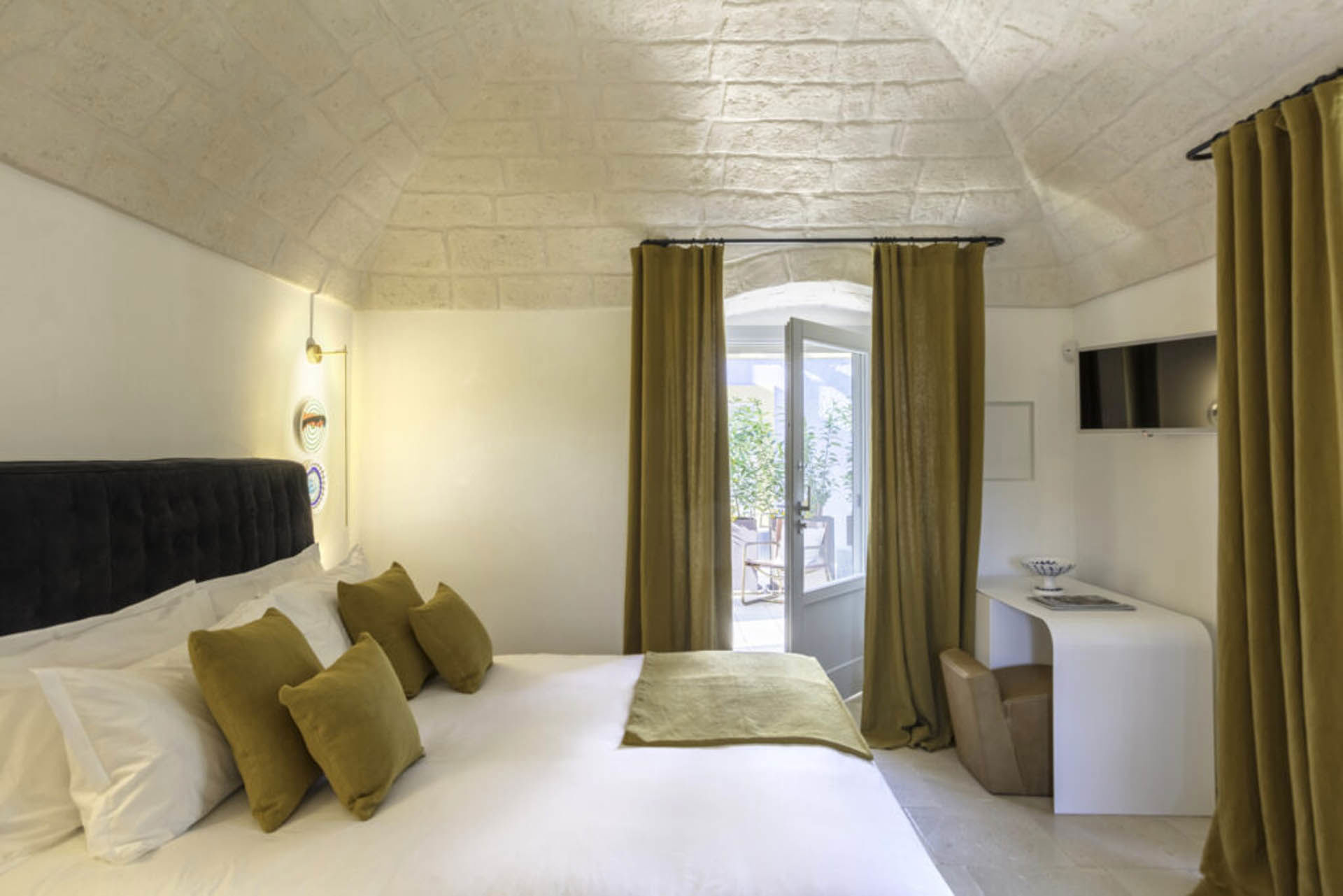 Borgo dei Lecci Puglia 1