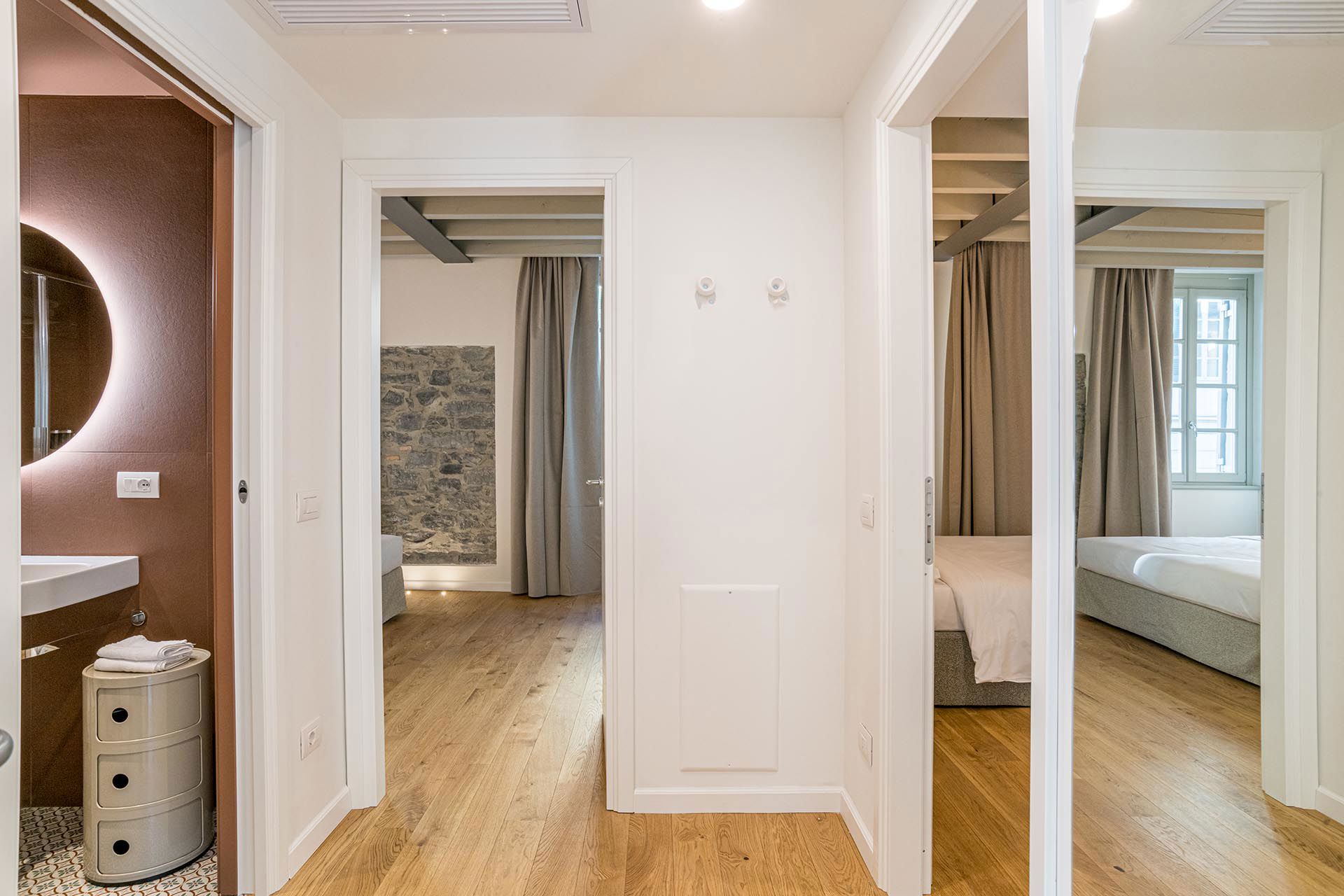 Master Apartment 8