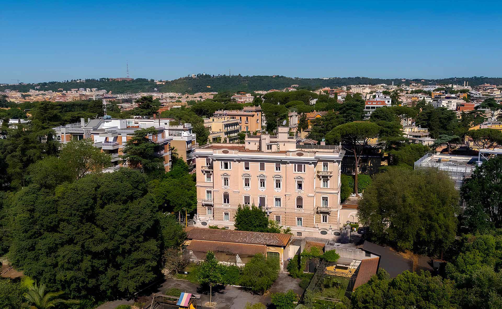 Hotel & Residence 8
