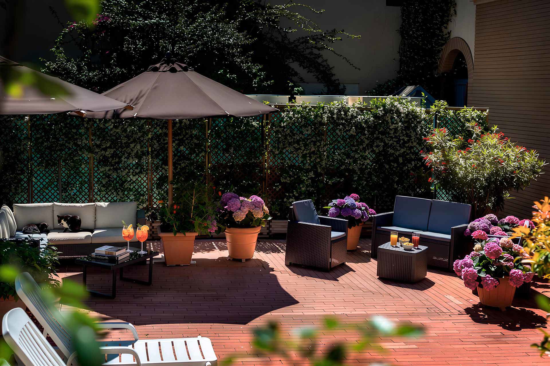 Hotel & Residence 9