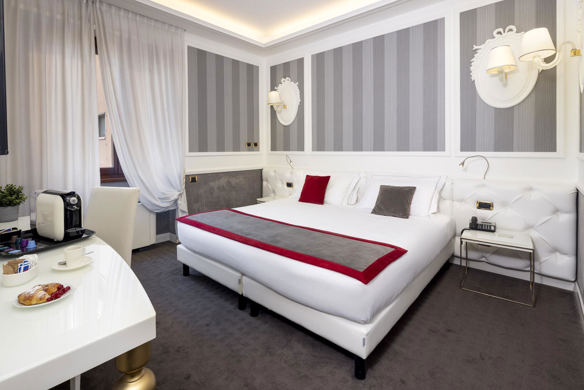 Suite 1