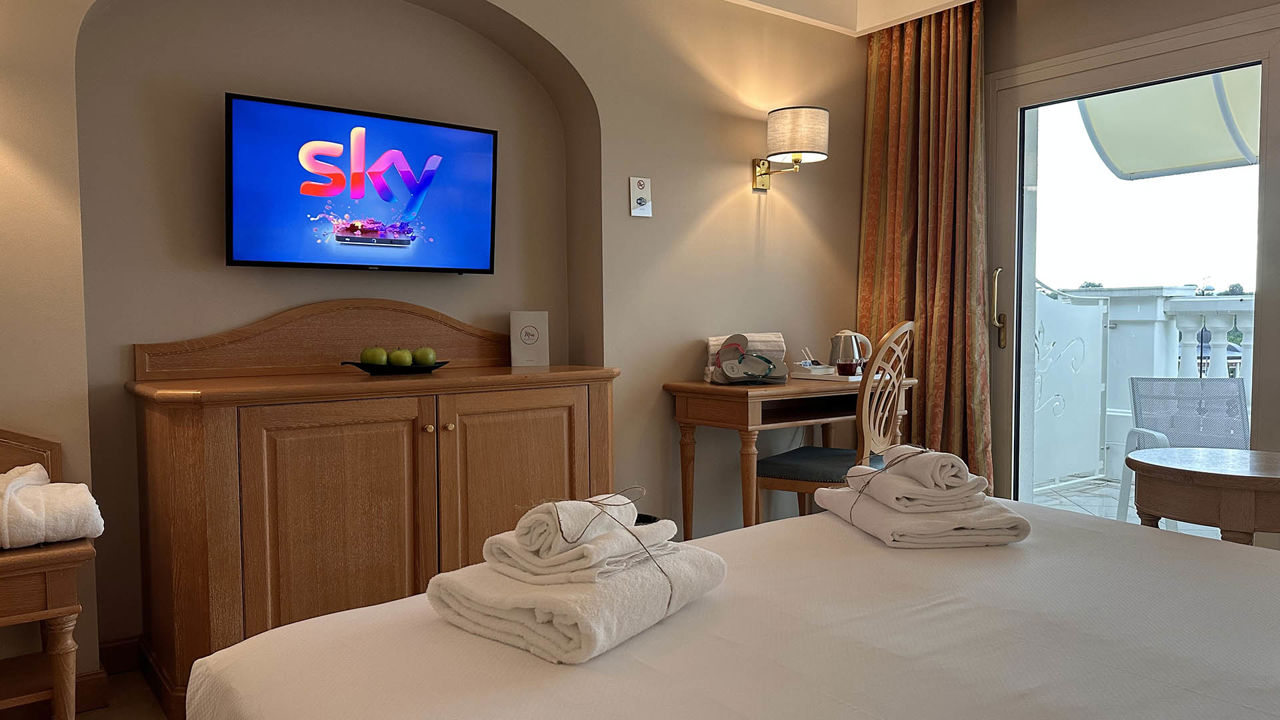 Family Suite 6