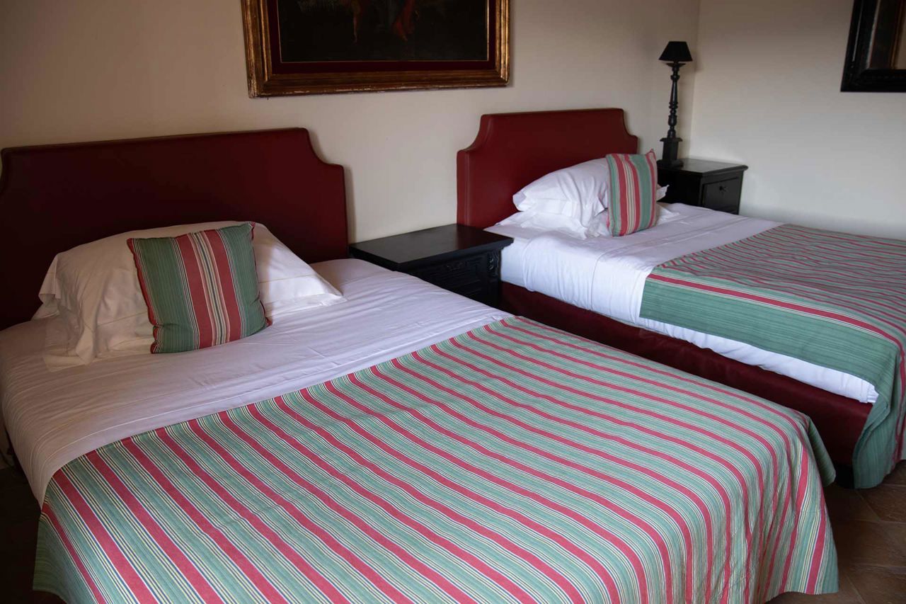 Suite con tre camere da letto con terrazza e piscina 2 Suite con tre camere da letto con terrazza e piscina 2