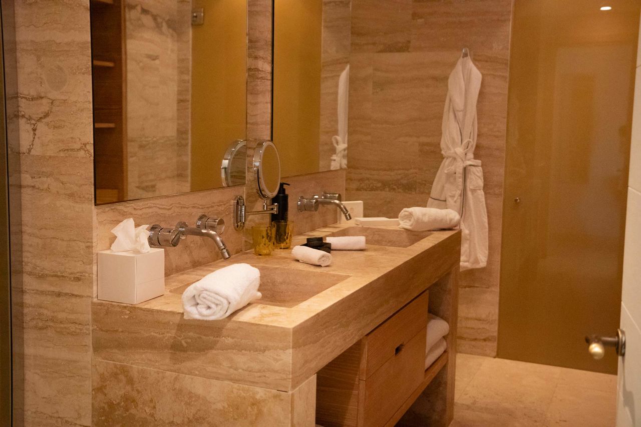 UNESCO Junior Suite 6