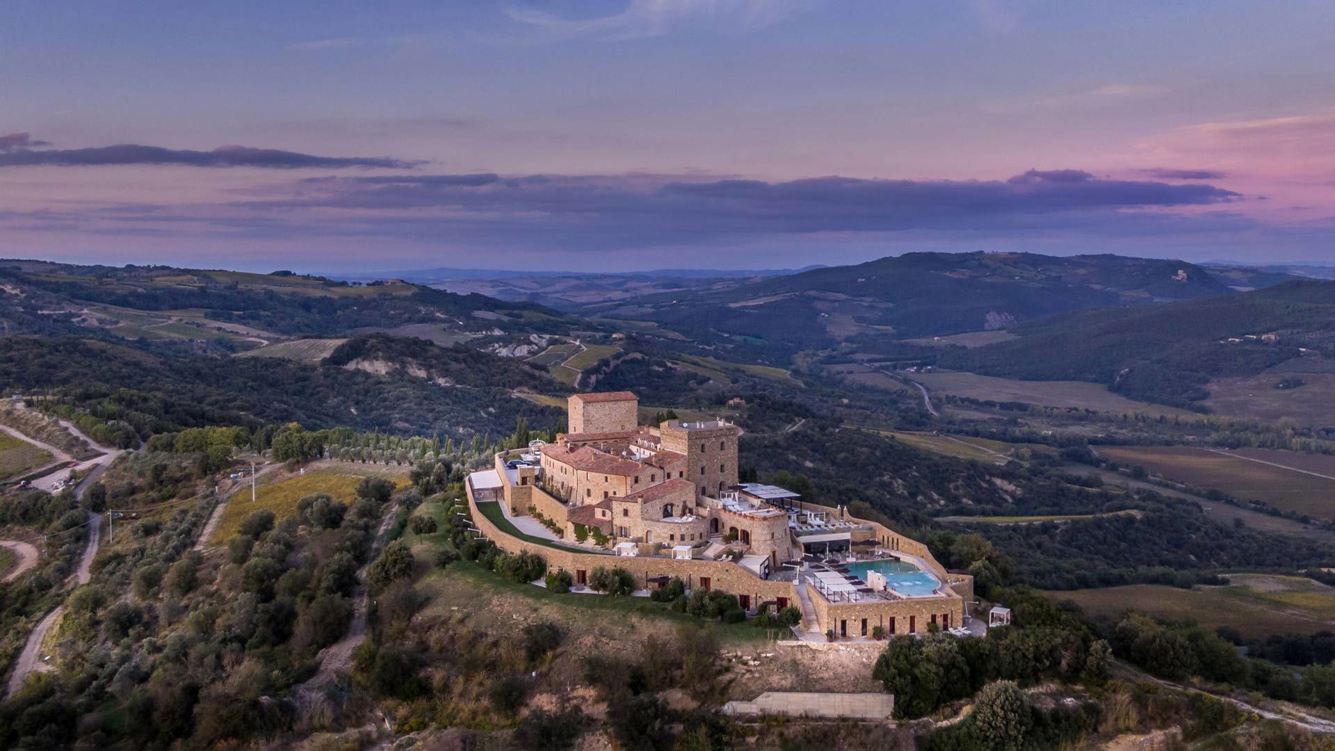 Luxury wedding venues in Tuscany 8