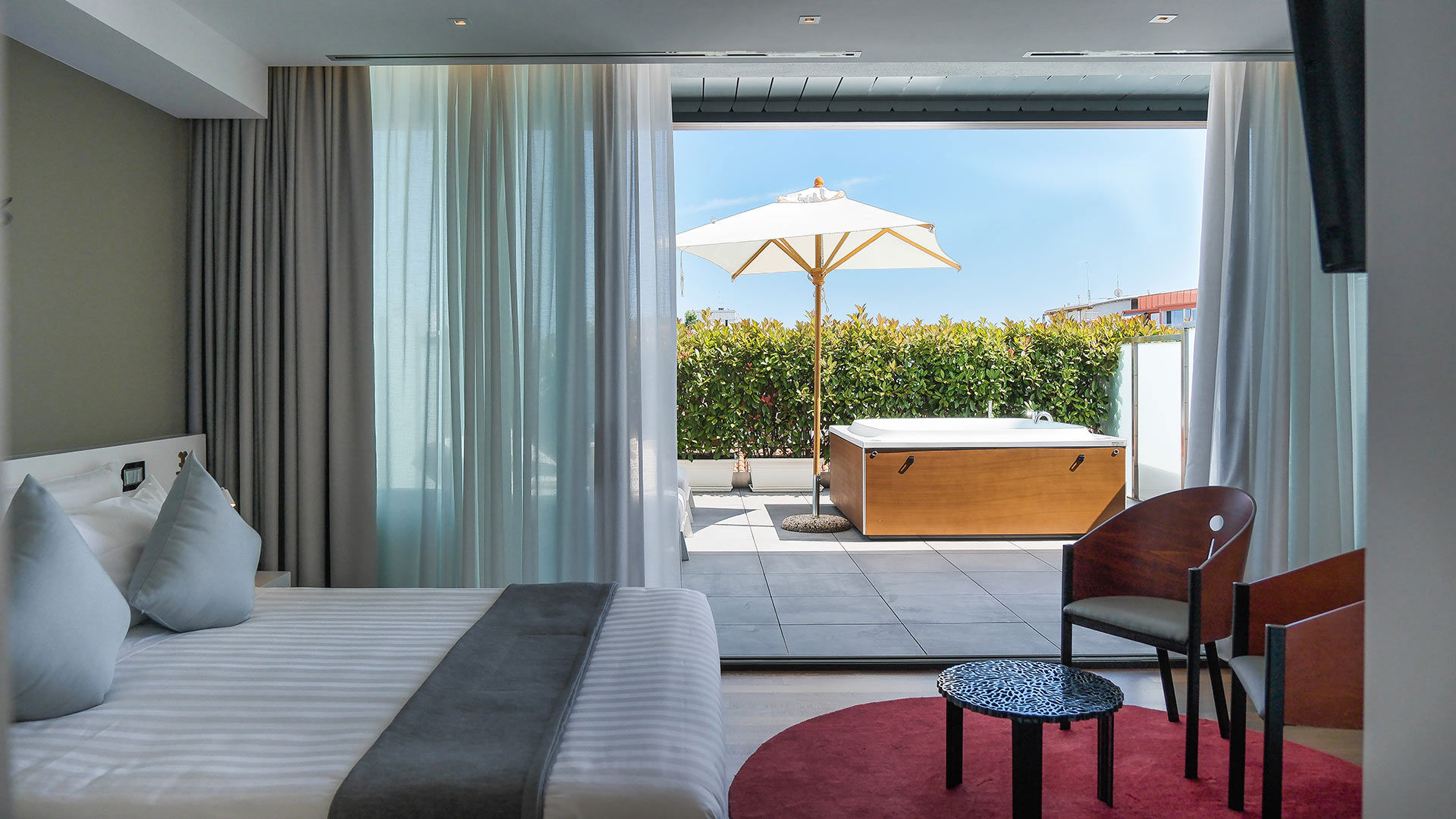Superior Suite 2