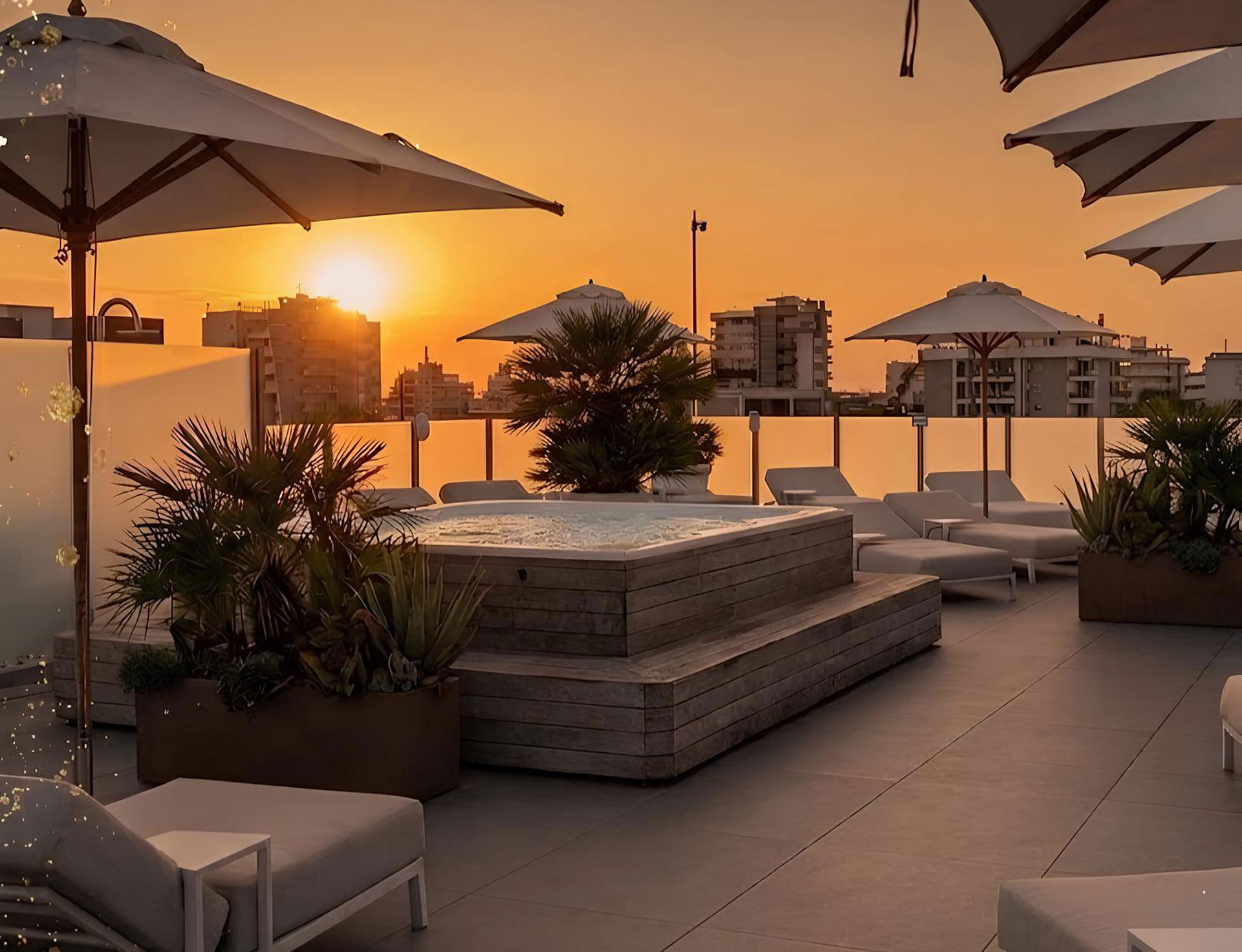 Ferragosto 2026 al Monaco Suites Hotel 1