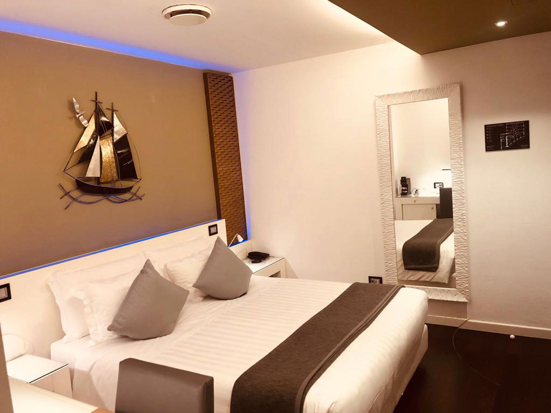 Junior Suite 6