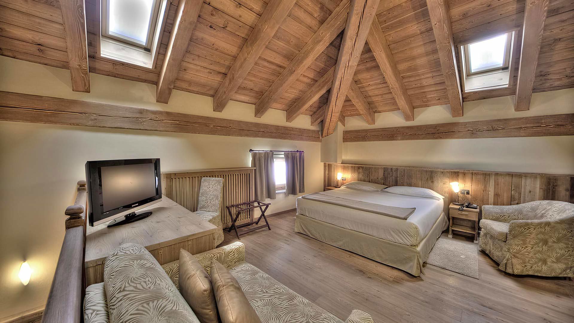 LE MIRAMONTI Alpine Hotel 1