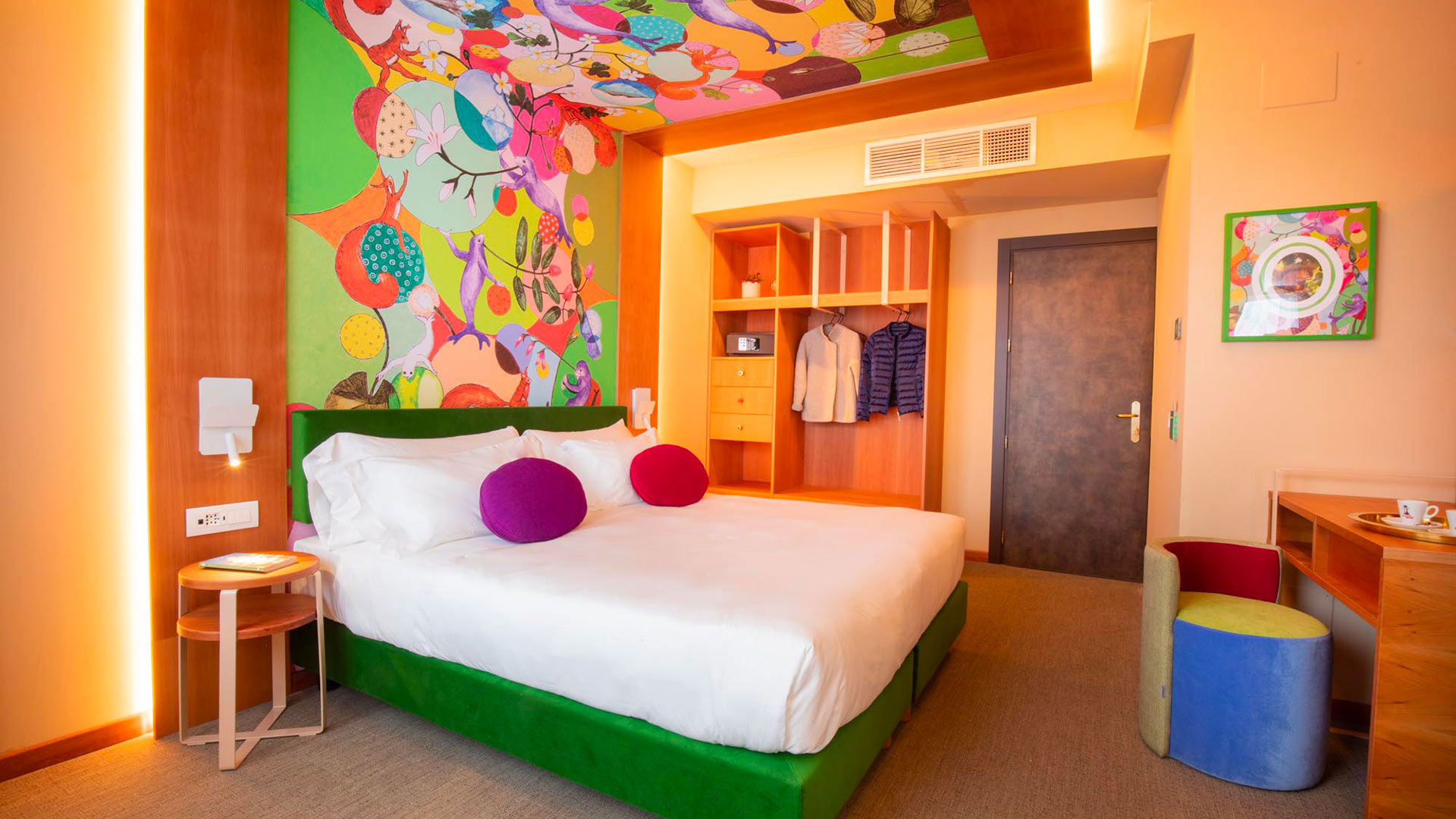 OMAMA Social Hotel 1