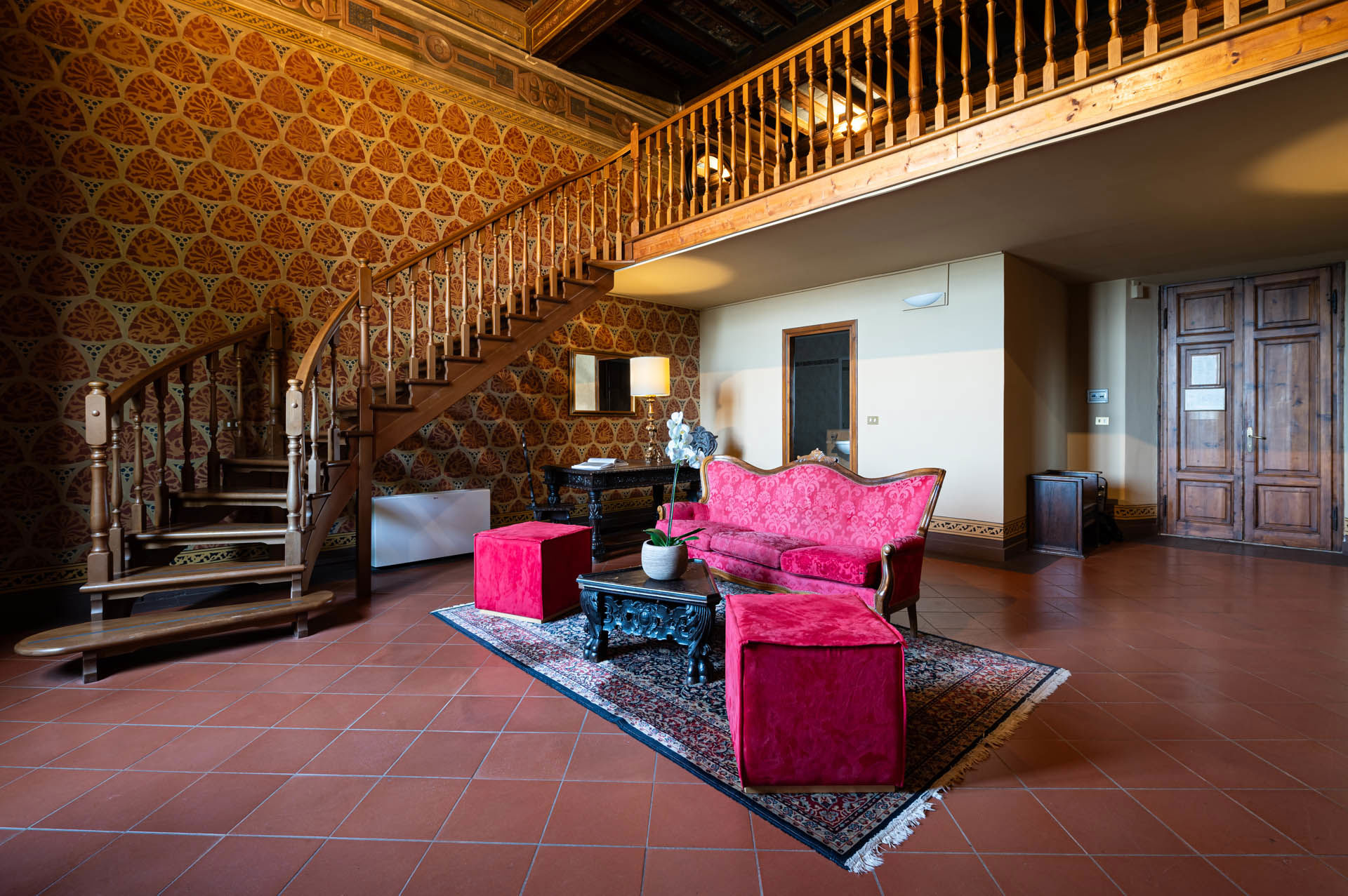 Hotel 8