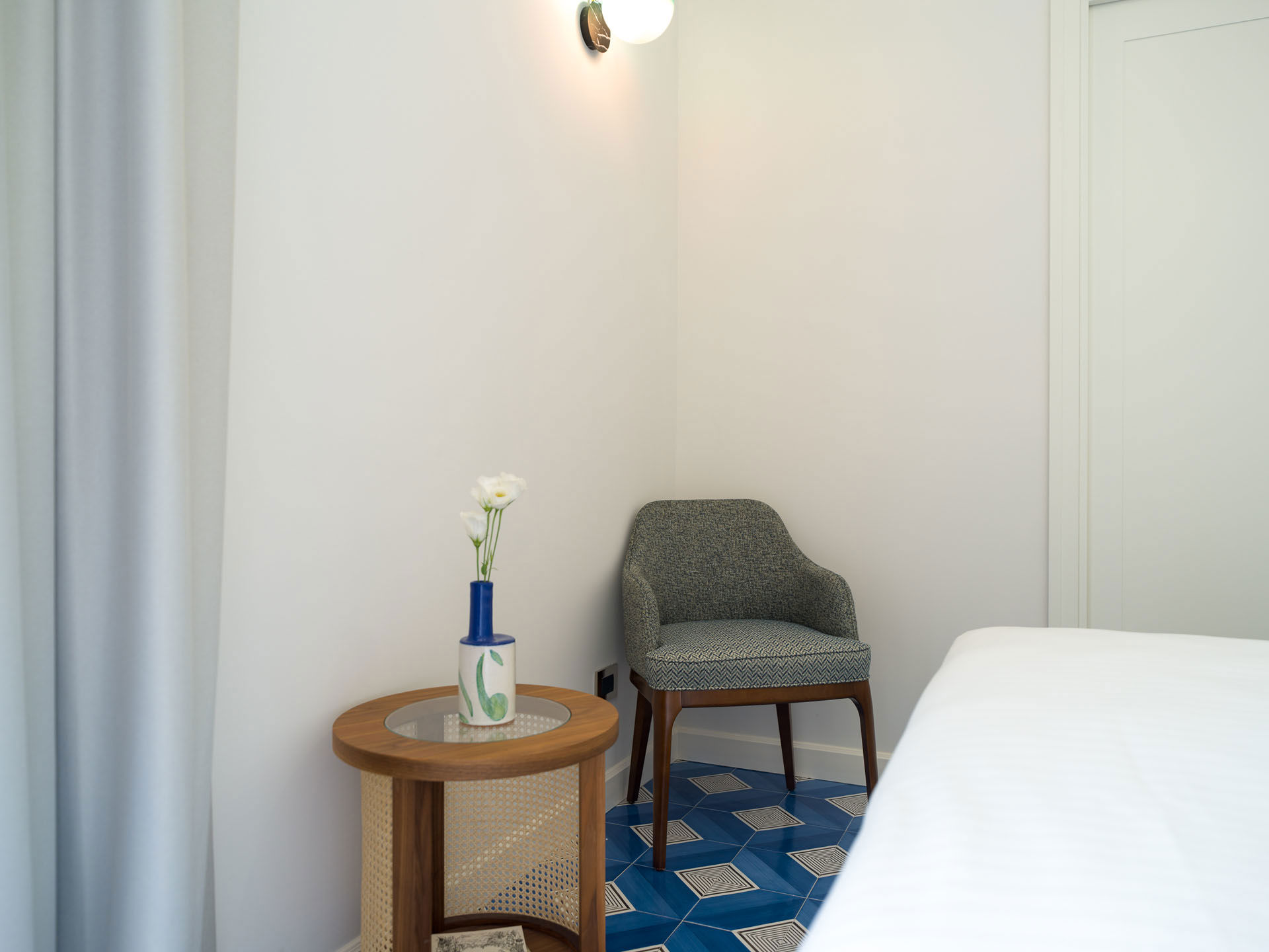 Signature Suite 7