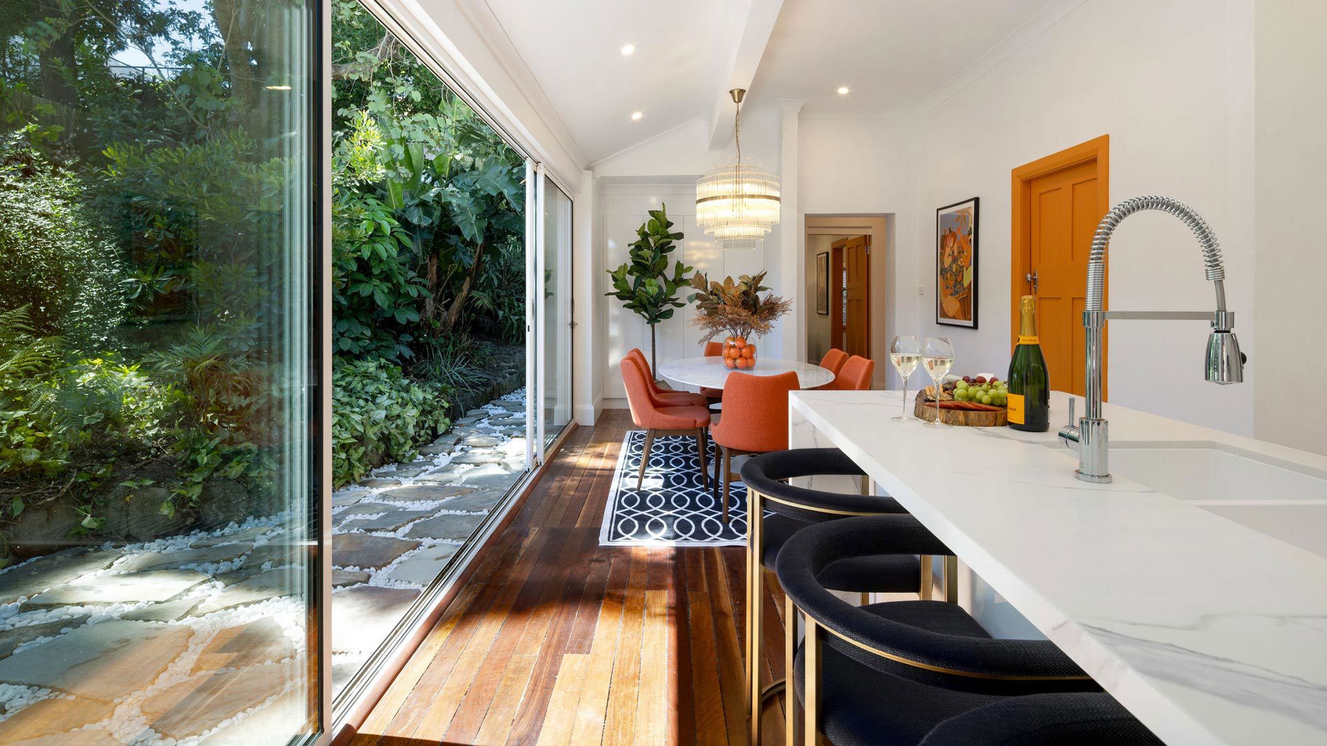 Harbour Bungalow - Sydney 6