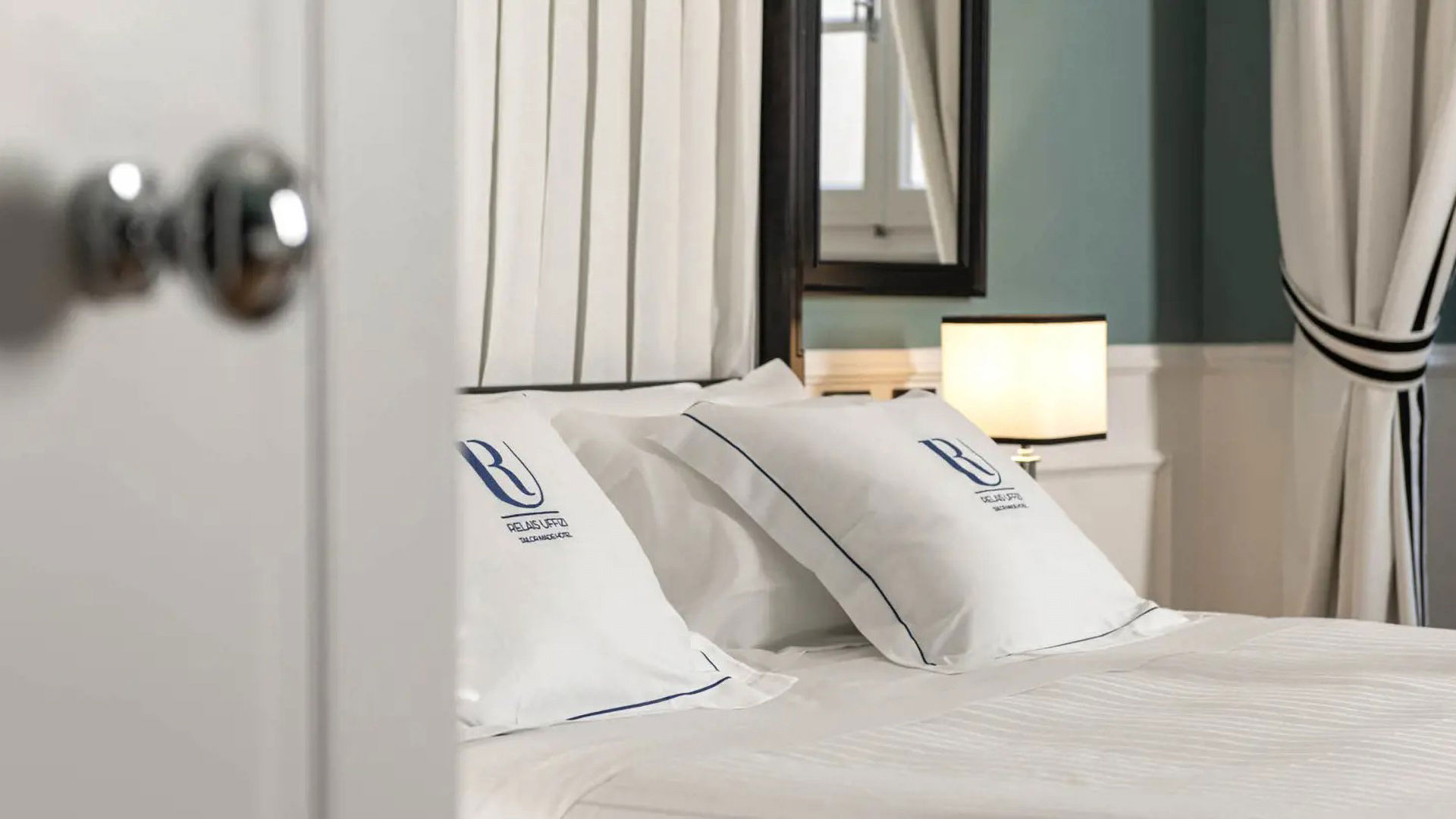 Hotel 2
