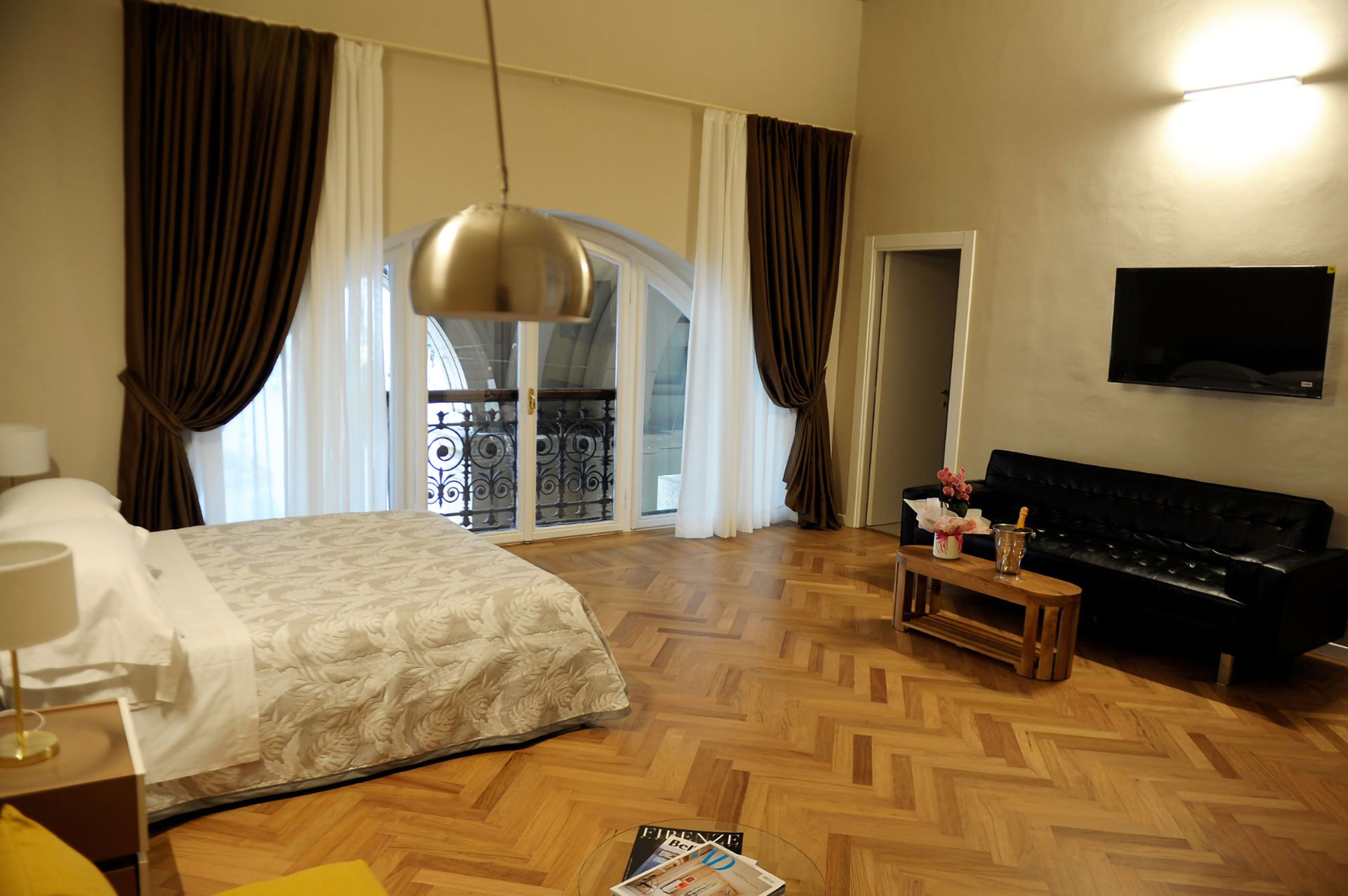 Camere 12