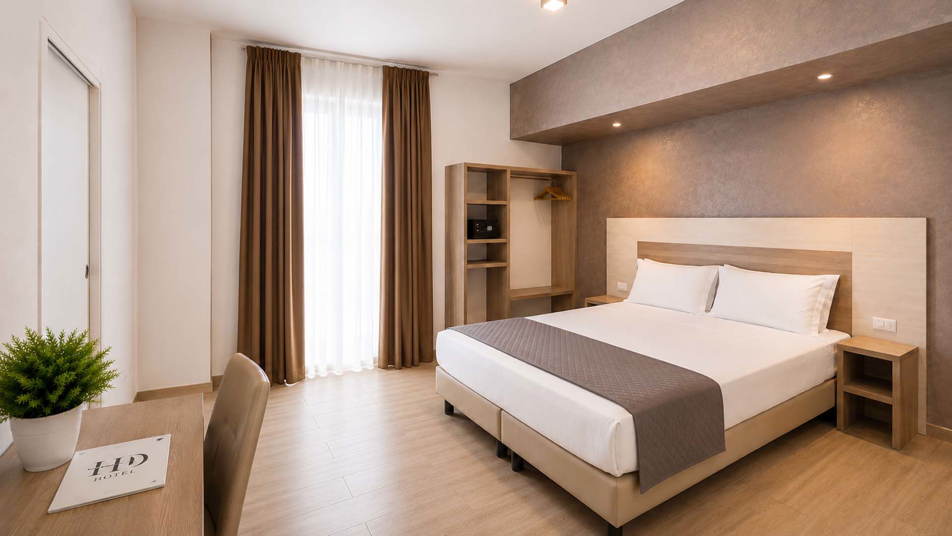 Deluxe with Balcony and Kitchenette 1
