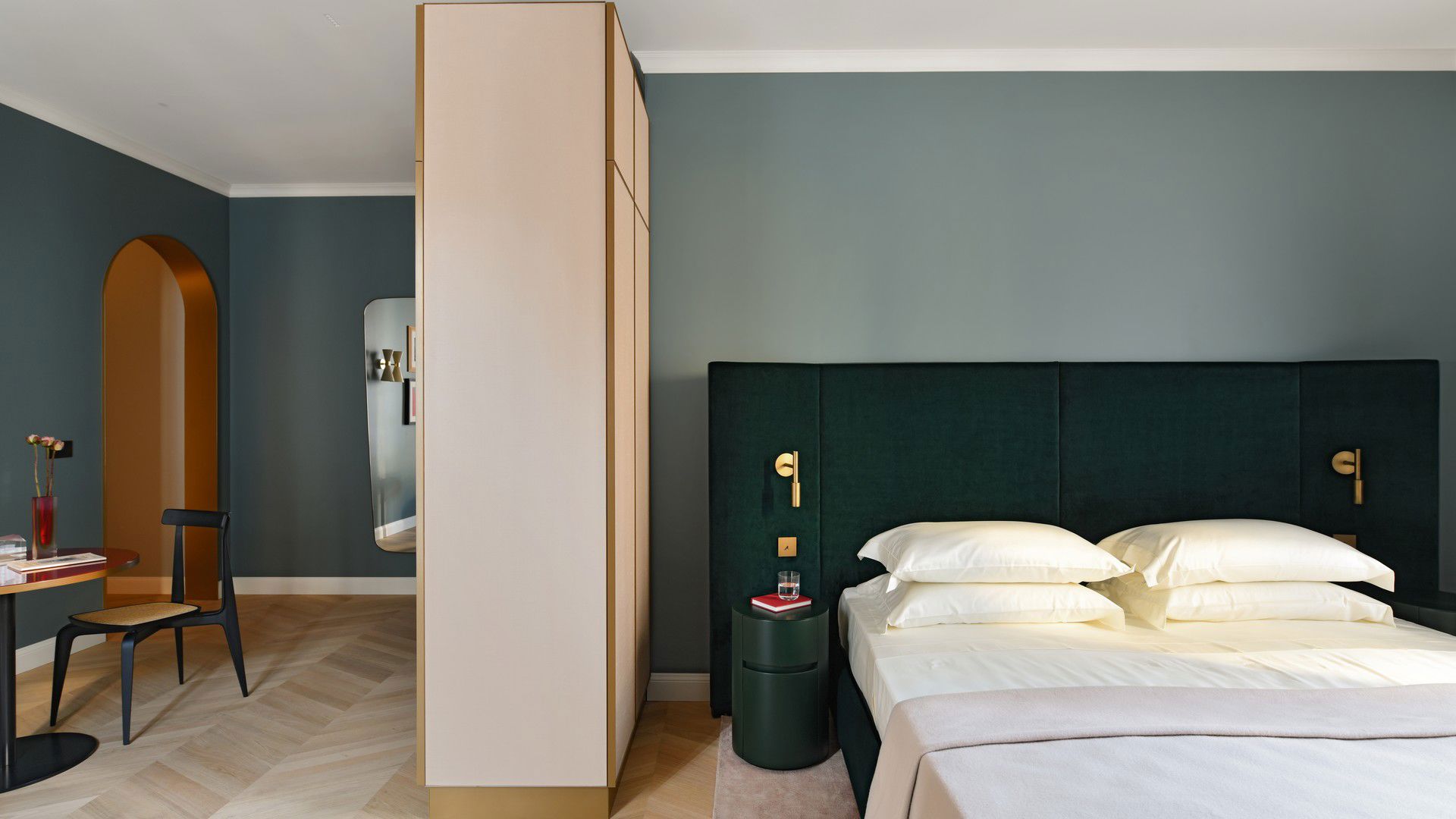 Junior Suite 8