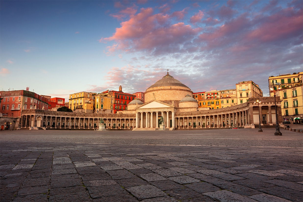 Naples by train and city walking tour
