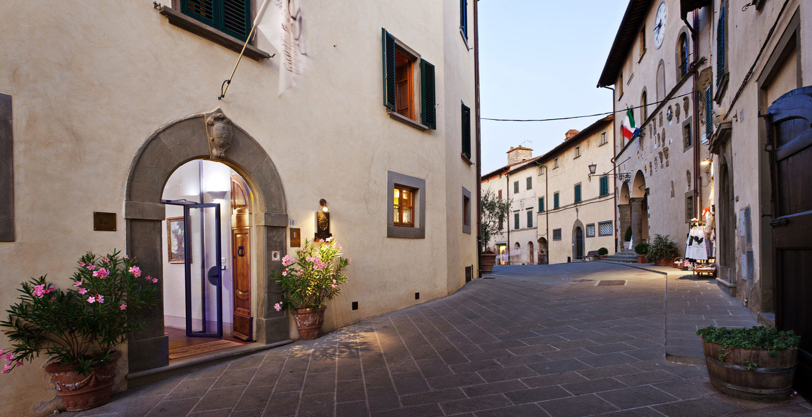 A touch of emTuscanyem