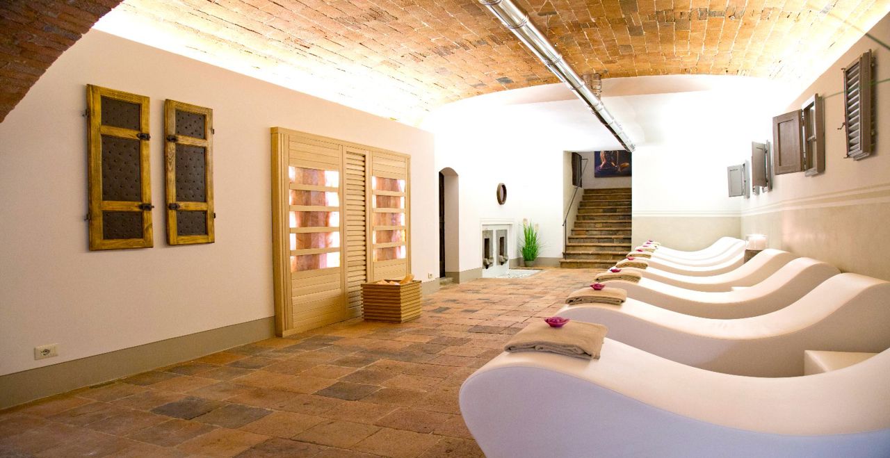 A historic residence in Chianti 17