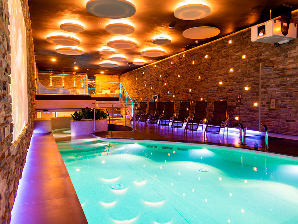 R Collection Hotels official website - Book at the best price