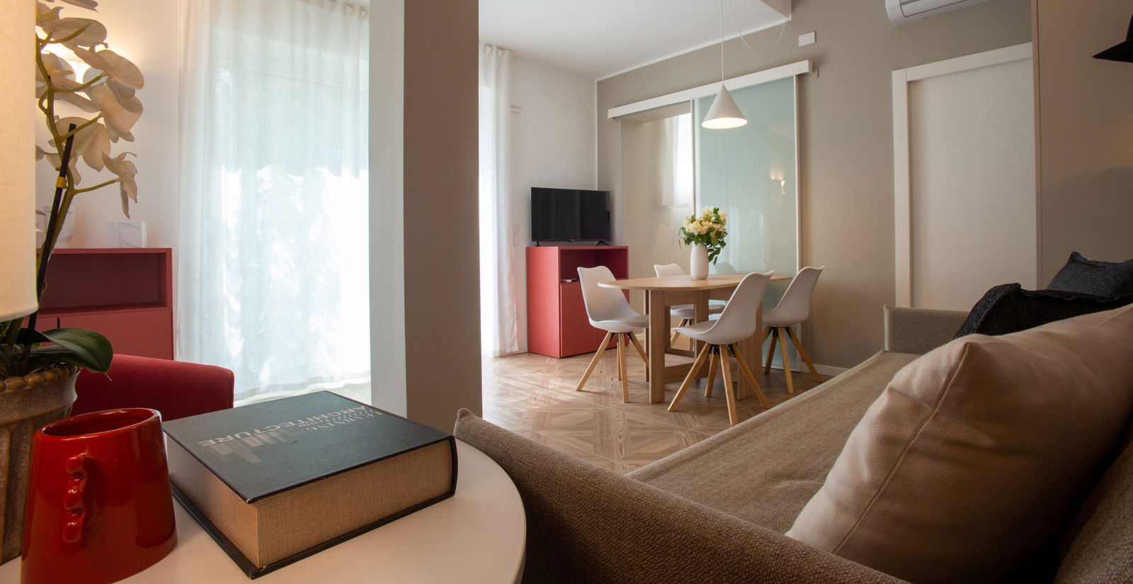 One-Bedroom Suite 10