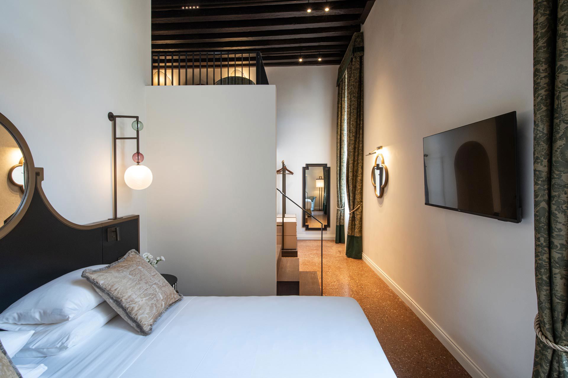 Family Suite 5