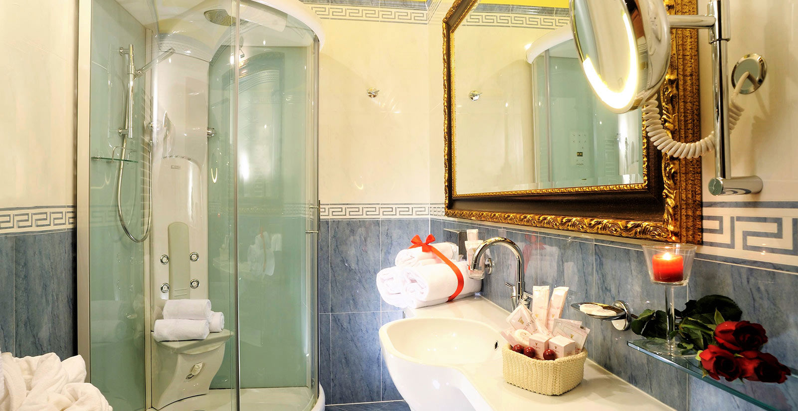 Luxury hotel for families near The Spanish Steps Rome 5