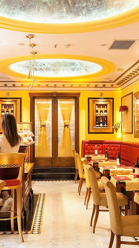 Hotel Manfredi: La Vostra Dimora di Prestigio Vicino a Piazza di Spagna 6