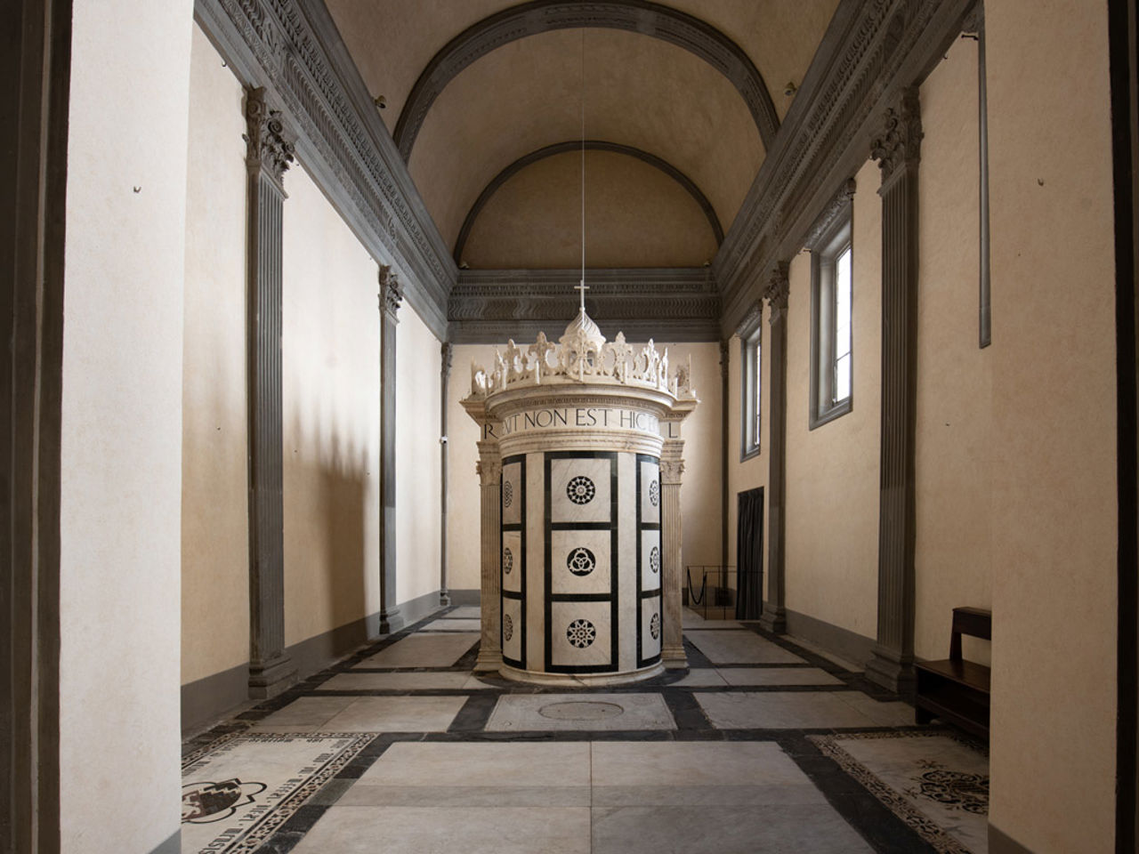 Rucellai Sepulchre in Florence The Place