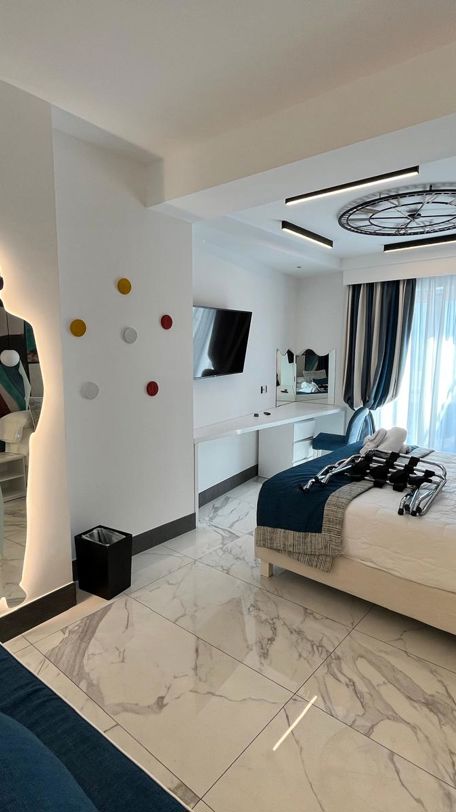 Executive Seaview with hot tub 11